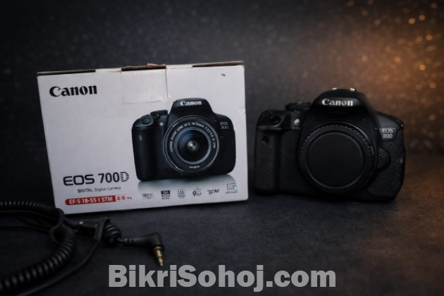 Canon EOS 700d